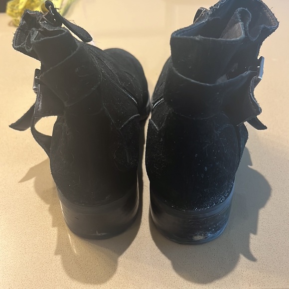 Black suede ankle boots with silver hardware size 9 - Picture 4 of 6